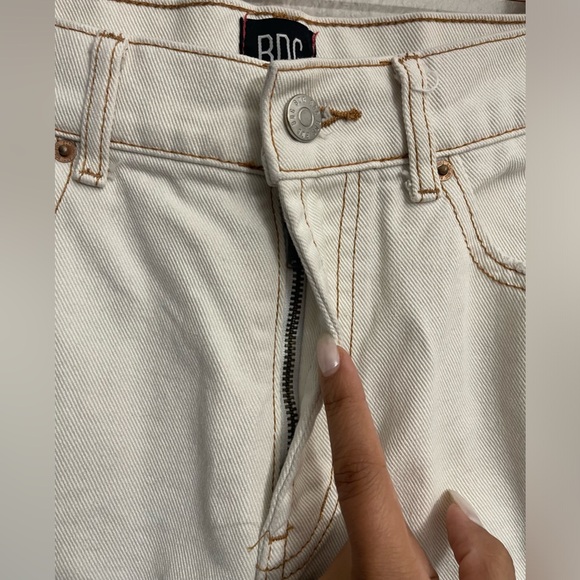 Urban Outfitters BDG Loose Straight Jean – Destroyed Ivory Denim - Picture 9 of 11